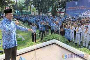 Peringatan Hari Guru Nasional Anies jadi Inspektur Upacara