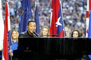 John Legend Tampil di Super Bowl