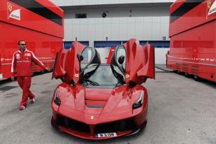 Mobil Hibrida Laferrari