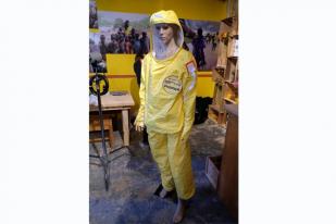 Baju Pelindung untuk Ebola