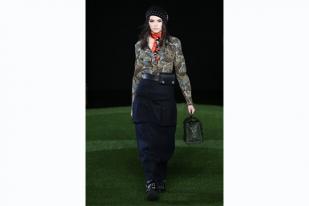 Gaya Kendall di Mercedez Benz Fashion Week