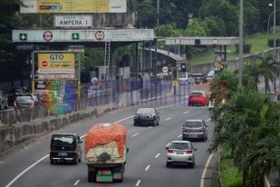 Pemerintah Tunda Kenaikan Pajak Tol