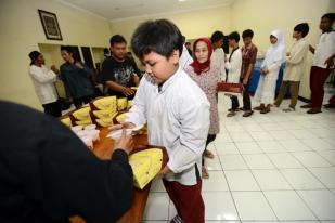 Pewarta Foto Indonesia Buka Puasa Bersama dengan Anak Yatim