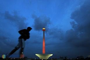 Tugu Monas Berwarna Oranye Kampanyekan 16 Hari Anti Kekerasan Perempuan