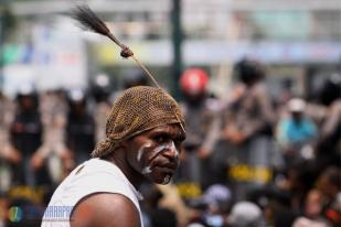 Ratusan Mahasiswa Papua Barat Demo Minta Kebebasan