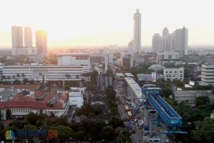 Jalan Layang Ciledug-Tendean Tahap Pemasangan Box Girder