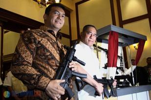 Pindad Luncurkan Empat Senjata Baru 