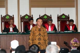 Sidang Ahok Diperkirakan Sampai Malam