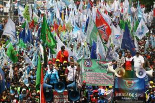 Ribuan Buruh Unjuk Rasa Tolak Tenaga Kerja Asing