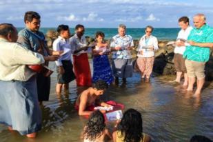 WCC Tunjukkan Solidaritas Kenaikan Permukaan Laut dengan Berdoa