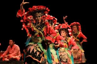 DKJ Hadirkan Kembali Topeng dan Cokek Asli Betawi