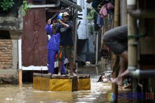 Wagub DKI: Bantuan untuk Korban Banjir Jangan Dijual