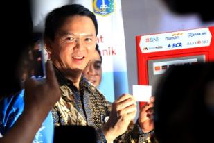 Pengamat: Pelengseran Ahok Untungkan PDIP dan Gerindra