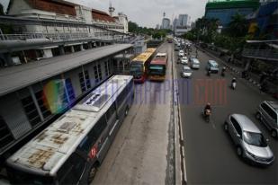 Mulai Juni Bus Reguler Diizinkan Masuk Jalur Transjakarta