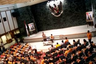 Ahok: Banyak Politikus Bersaing Menjual Agama