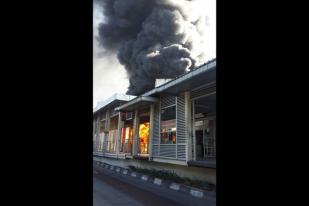 Lagi, Bus Transjakarta Terbakar di Salemba