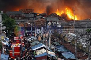 Ahok Sesalkan Peristiwa Kebakaran Pasar Gembrong