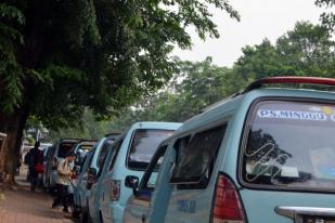 Terminal Bayangan Membuat Macet