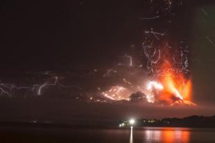 Gunung Calbuco Meletus, Ribuan Warga Diungsikan