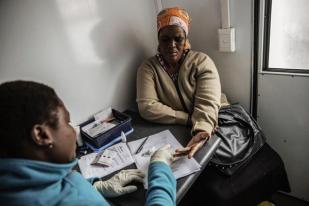 “Seperempat  Pembawa HIV di Afsel Adalah Perempuan Muda”