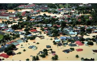 Banjir Terburuk Landa Malaysia,  100.000 Warga Diungsikan