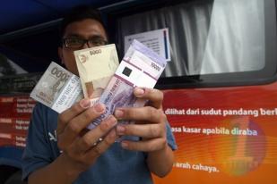 Nilai Tukar Rupiah Melemah ke Rp 13.925 per dolar AS