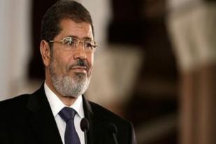 Morsi Ditahan Secara Resmi karena Tuduhan Persekongkolan dengan Hamas