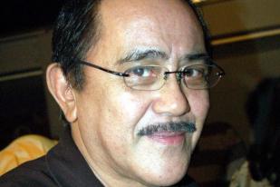 Frans Tumbuan Meninggal Dunia