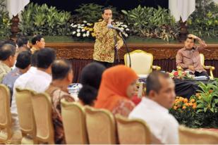 Jokowi Minta Menteri Lakukan Perubahan di 2016