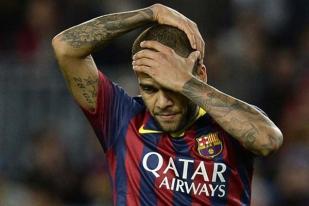 Pelatih Barcelona Tidak Khawatir Absennya Alves Hadapi PSG