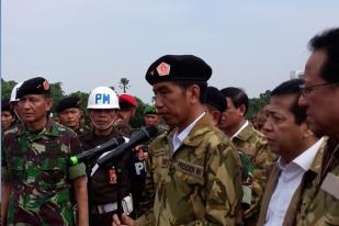 Presiden Jokowi Terima Baret TNI