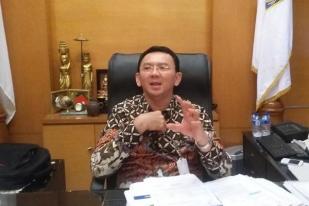 Gubernur DKI Persilakan Pedagang Jualan di Kolong Jembatan