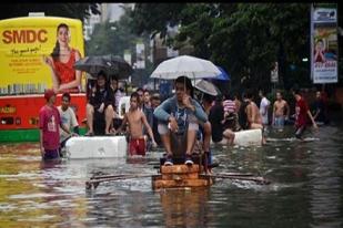 Manila Lumpuh Dilanda Banjir