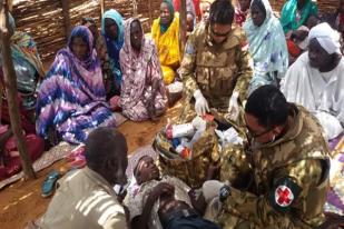 TNI Gelar Pengobatan Massal Gratis di Darfur Barat