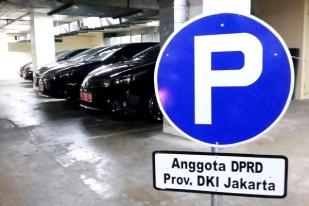 Parkir di Gedung DPRD DKI Dikenakan Tarif per Jam