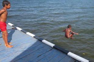 Kehidupan Masyarakat di Sekitar Danau Sentani