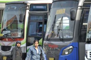 Bandara Ngurah Rai Ditutup, Terminal Ubung Dipadati Penumpang