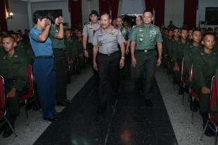 800 Taruna TNI dan Polri Pendidikan Bersama di Akmil Magelang