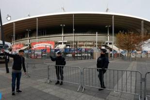 Polisi Muslim Cegah Pengebom Masuki Stadion di Paris