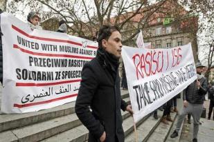 Muslim Polandia Demo Tolak Rasisme