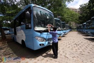 Ahok: Pegawai Swasta Nanti Naik Bus Transjakarta Gratis