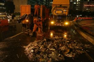 Sampah Malam Tahun Baru DKI Jakarta Capai 700 Ton