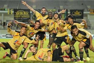 Semi Final PJS: Mitra Kukar Hantam Arema 2-1