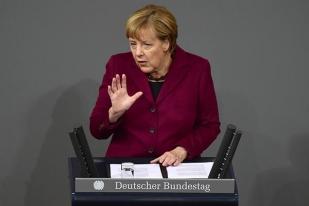 Pasca Pelecehan Seksual Massal, Merkel Dukung Deportasi Imigran Kriminal