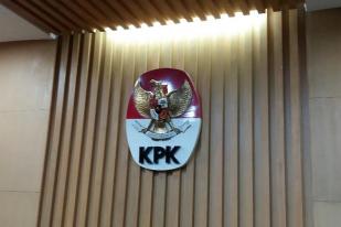 KPK Serahkan Dokumen Bukti Terkait RJ Lino