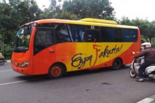 Siang Hari, Jemputan Bus Pegawai Layani Rute Bisnis