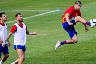 Morata Berharap Mendapat Tuah, Rambutnya Dicukur Ramos