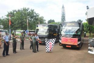 TNI Berangkatkan 1.304 Prajurit TNI dan PNS Mudik Gratis