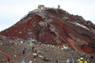 Musim Pendakian Gunung Fuji di Jepang Dibuka 