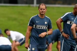 Frank De Boer Tak Puas Hasil Imbang Lawan Palermo